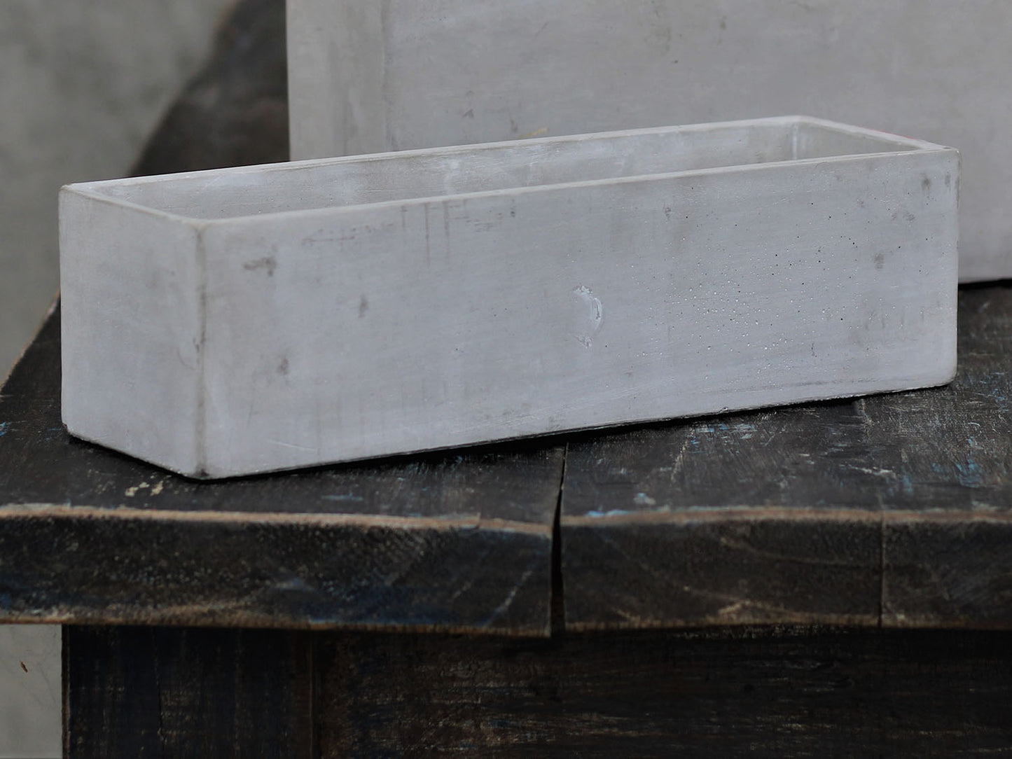 Low & Mid Rectangular Concrete Planter By Plantatorem