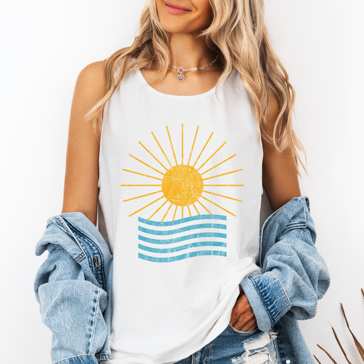 Retro Sunset, Waves, Summer, Beach, Hot Girl Summer, Sunshine Comfort Colors Tank Top