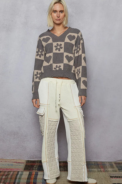 POL V-Neck Heart Pattern Checkered Sweater