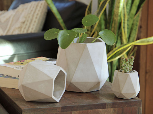Geometry Skyline Tumbler Planter By Plantatorem