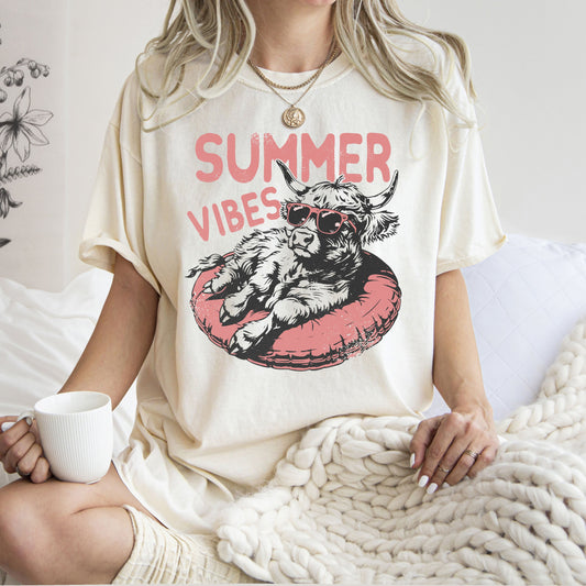 Summer Vibes, Beach, Highland Cow, Farm, Cow, Funny Tshirt Comfort Colors T-Shirt