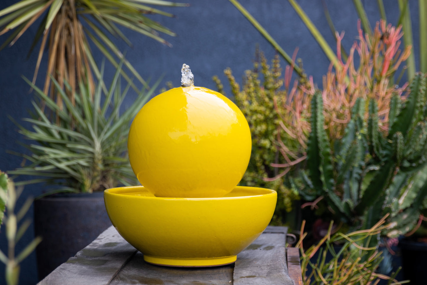 Morning Sun Sphere Fountain By Plantatorem