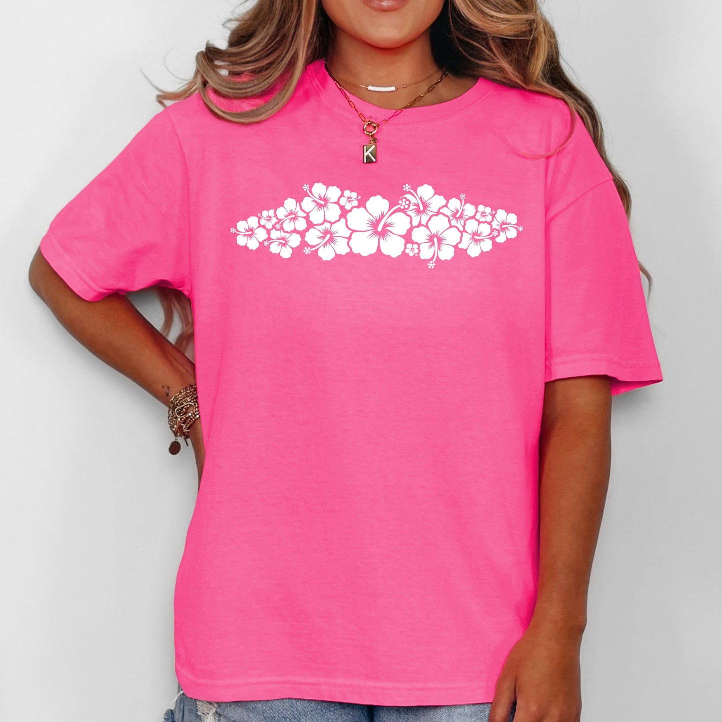Retro Hibiscus Minimalist, Beach, Summer, Flowers, Comfort Colors T-Shirt