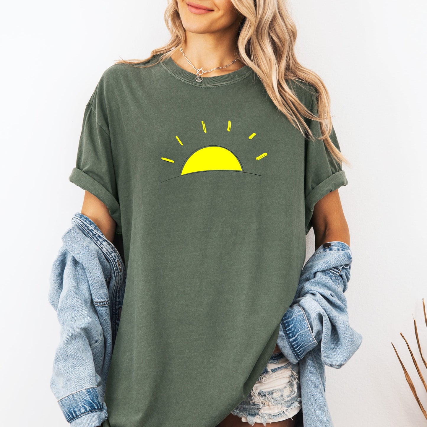 Retro Minimalist Sunset, Beach, Summer Comfort Colors T-Shirt