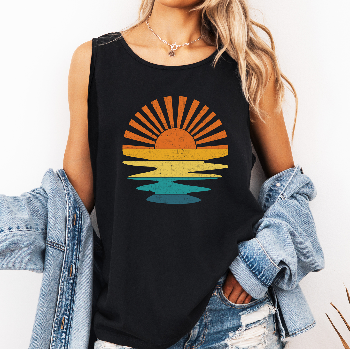 Retro Sunset, Summer, Beach, Hot Girl Summer, Sunshine Comfort Colors Tank Top