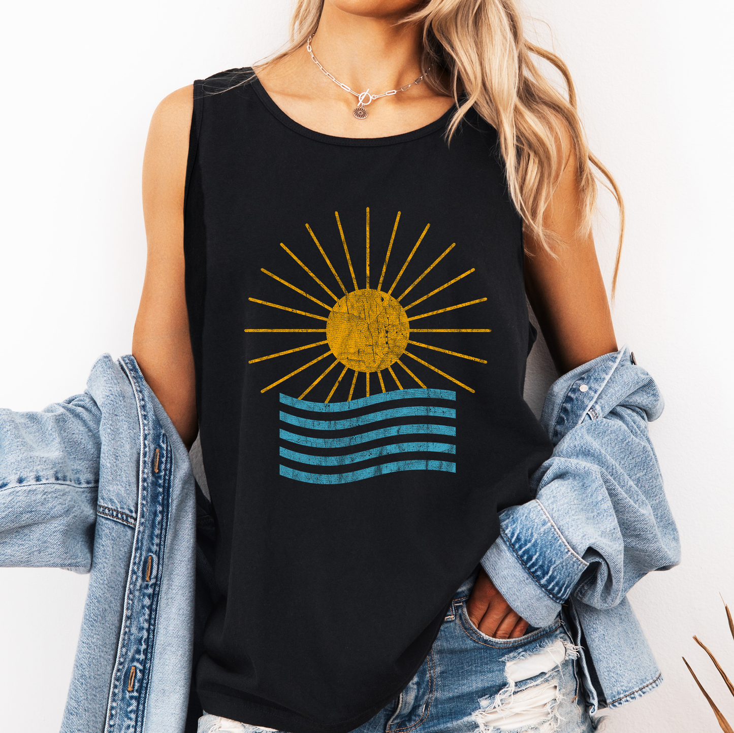 Retro Sunset, Waves, Summer, Beach, Hot Girl Summer, Sunshine Comfort Colors Tank Top