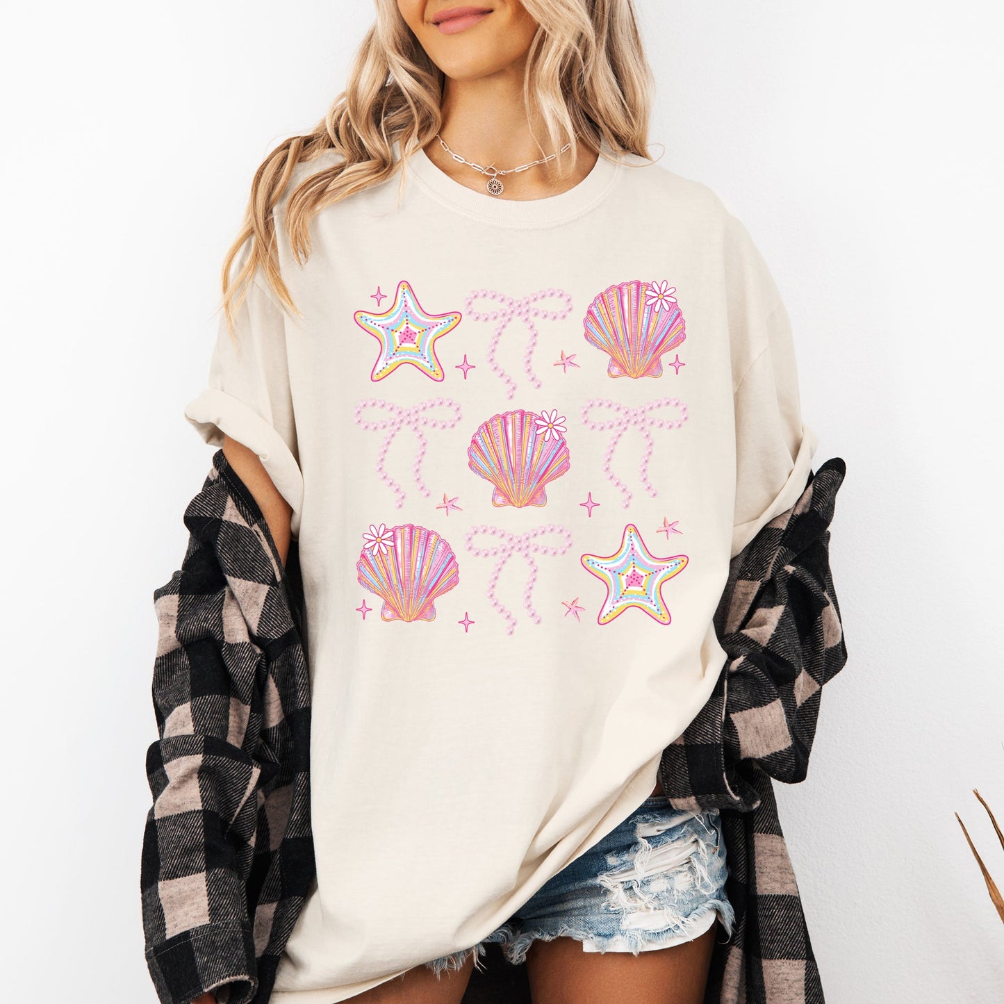 Seashell, Beach, Coquette, Pearls, Ribbon, Summer, Comfort Colors T-Shirt
