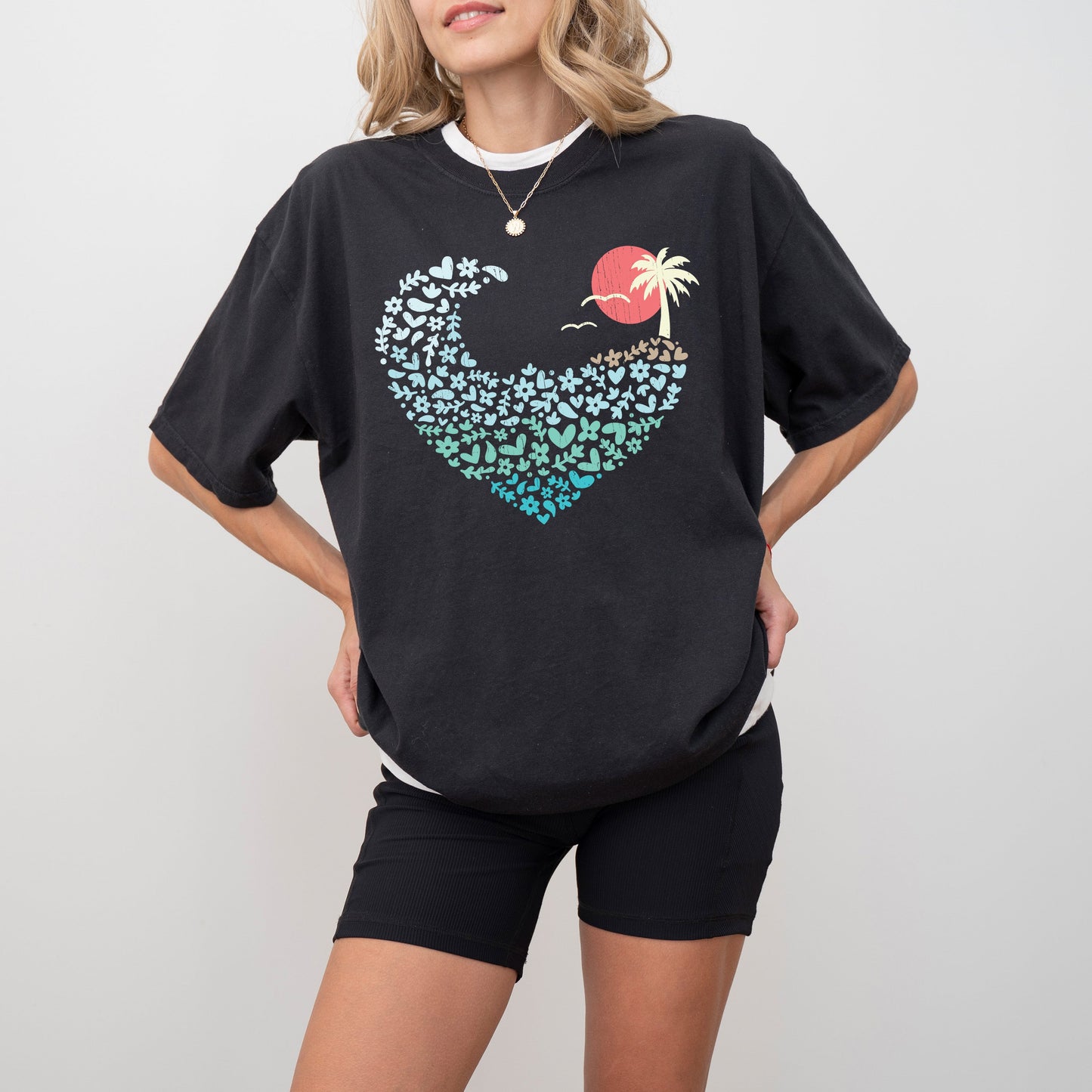 Summer Wave, Heart, Sunset, Beach Vibes, Hot Girl Summer, Vacation, Tshirt Comfort Colors T-Shirt