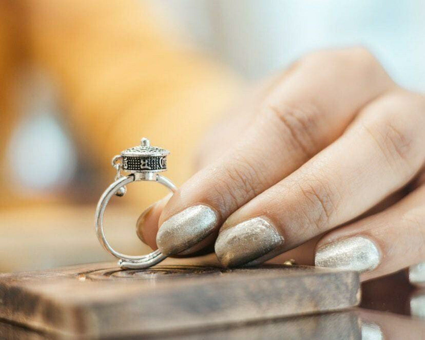 Instant Calm Ring - The Fidget Ring Spinner For Anxiety Relief.