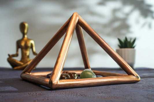 Copper Meditation Pyramide | Solid Copper Chackra Opener Pyramide | Handmade Copper Energy Cleaning Set