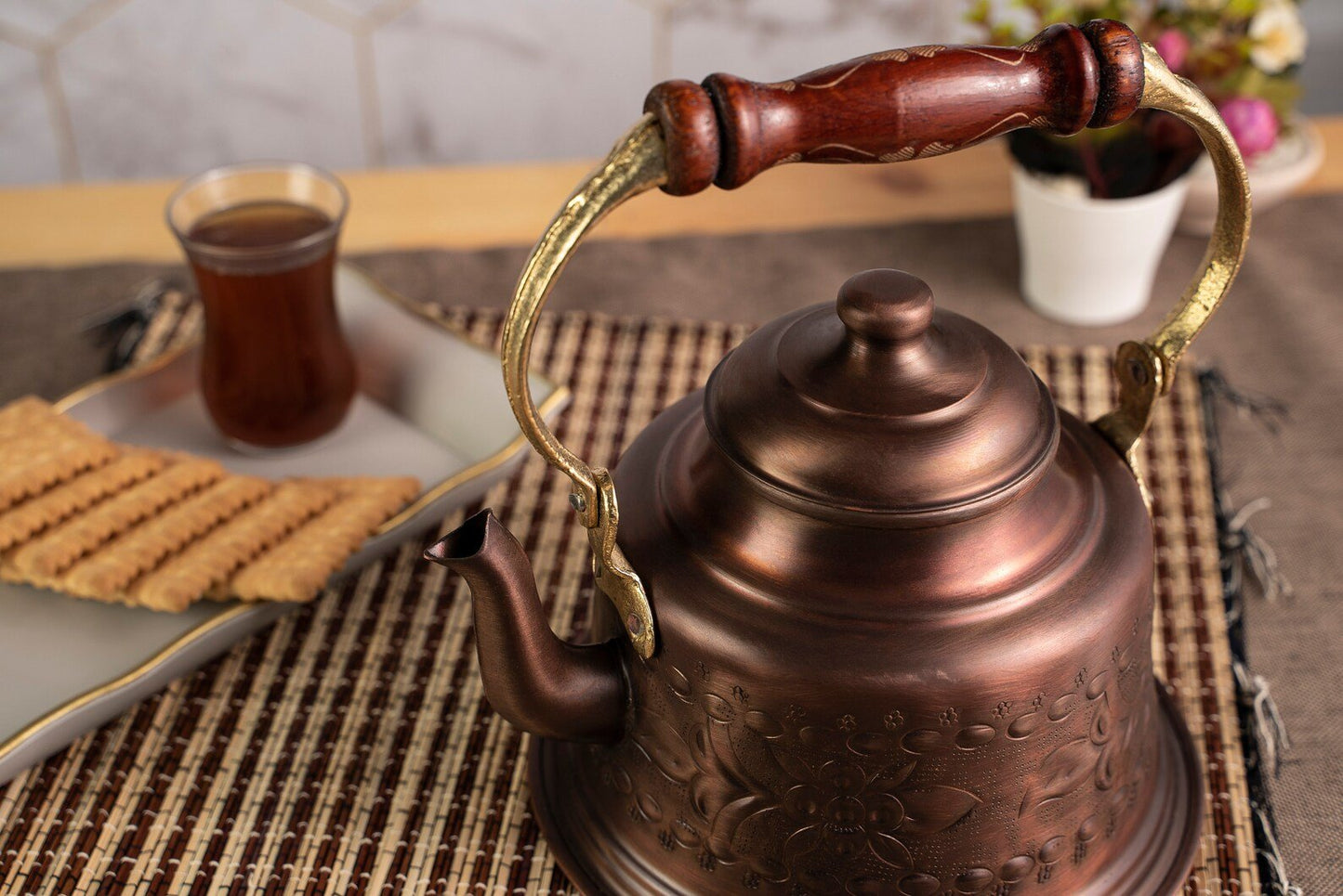 Handmade Engraved Copper Solid Copper Teapot Stovetop, 1.6 Quarts (1.5 Liter)